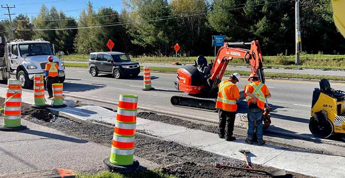 Découvrez Les Entreprises Eric Martin Inc., experts en pavage d'asphalte résidentiel, commercial et municipal. Services de pose, resurfaçage, sciage d'asphalte et plus encore