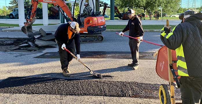 Découvrez Les Entreprises Eric Martin Inc., experts en pavage d'asphalte résidentiel, commercial et municipal. Services de pose, resurfaçage, sciage d'asphalte et plus encore